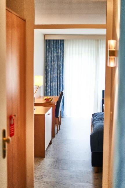 Hotel Hoeri Am Bodensee غايِنهوفِن المظهر الخارجي الصورة