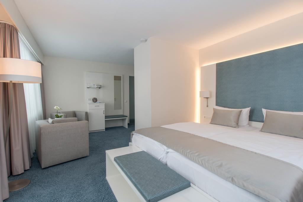 Hotel Hoeri Am Bodensee غايِنهوفِن المظهر الخارجي الصورة